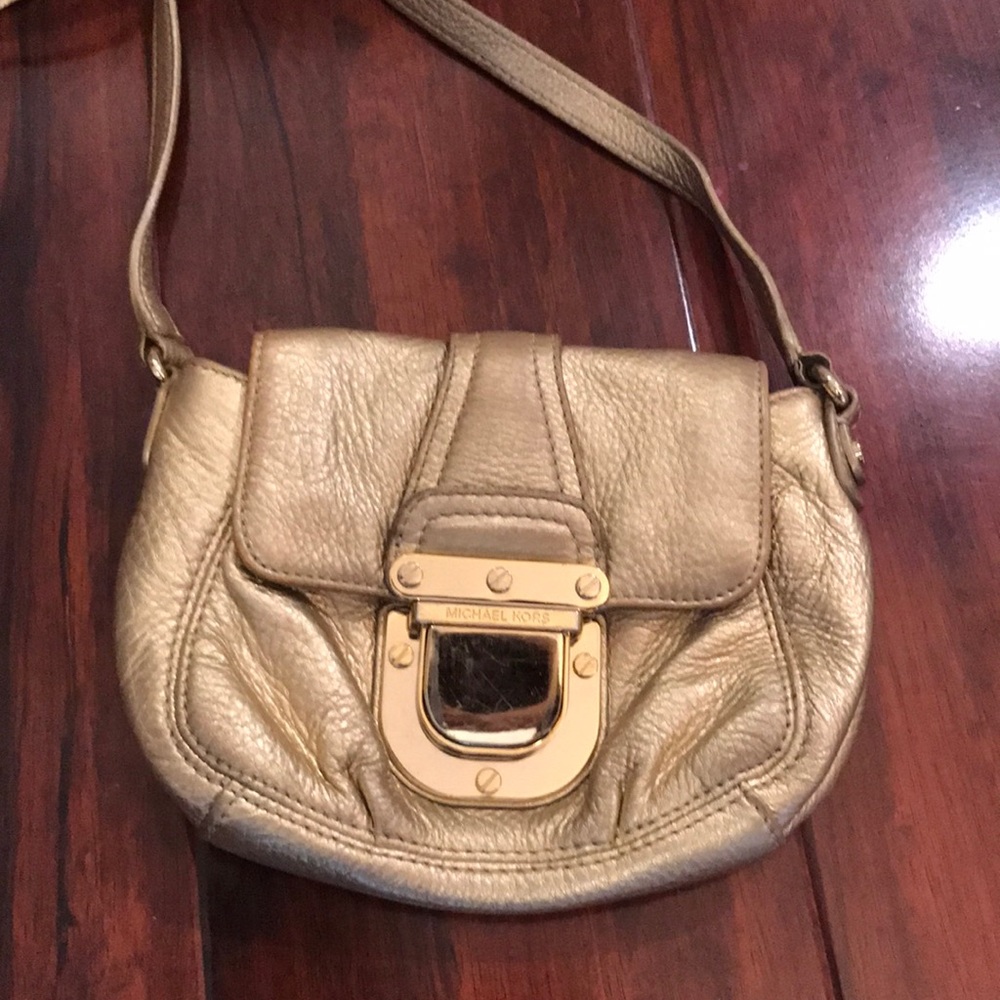 Michael Kors metallic cross body